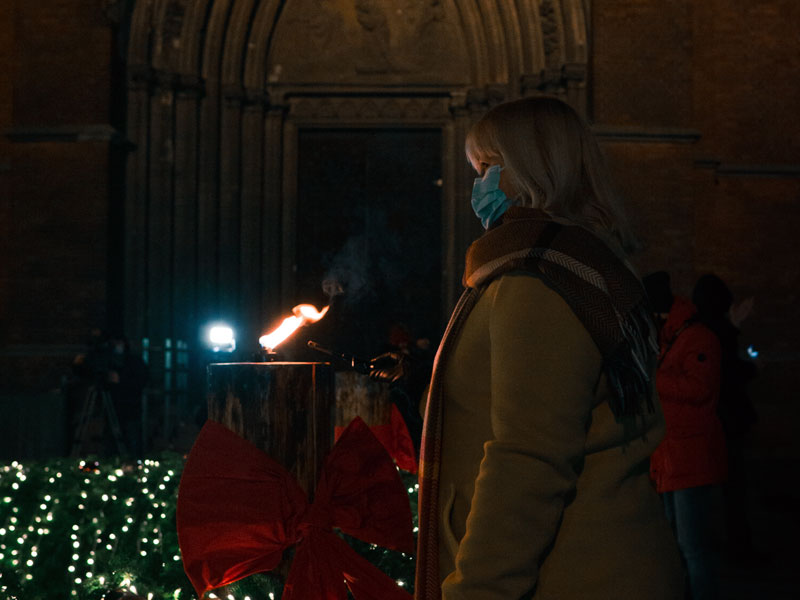 U Osijeku prvu adventsku svijeću zapalile medicinske sestre